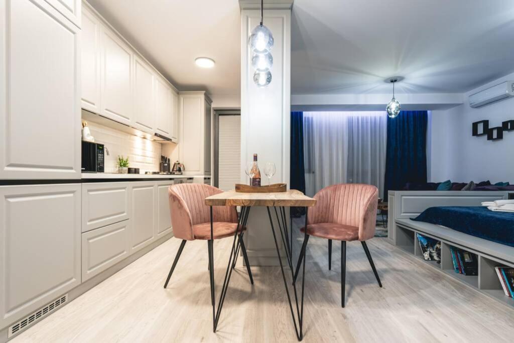 דירות קלוז'-נאפוקה Briana Luxury Panoramic View מראה חיצוני תמונה